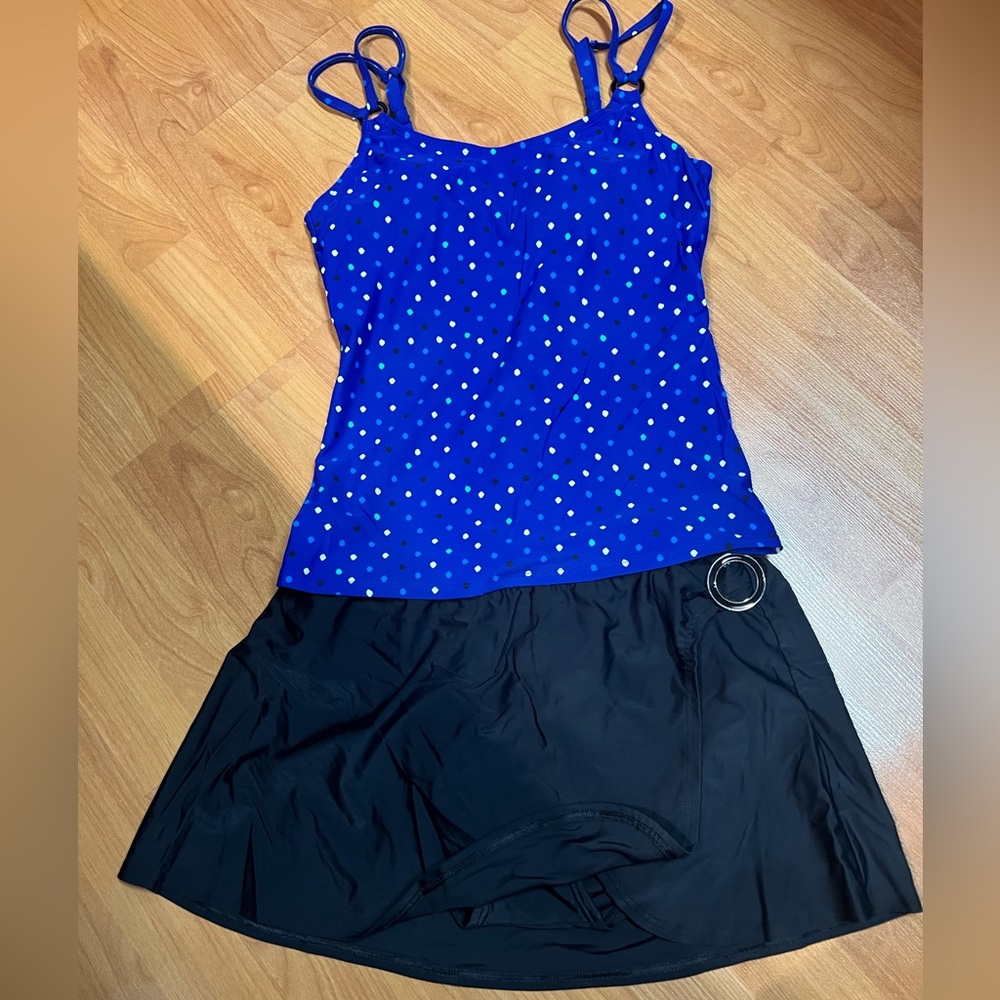 2/ $30 NWOT - Christina Swim 2 Piece Set (US 8)
